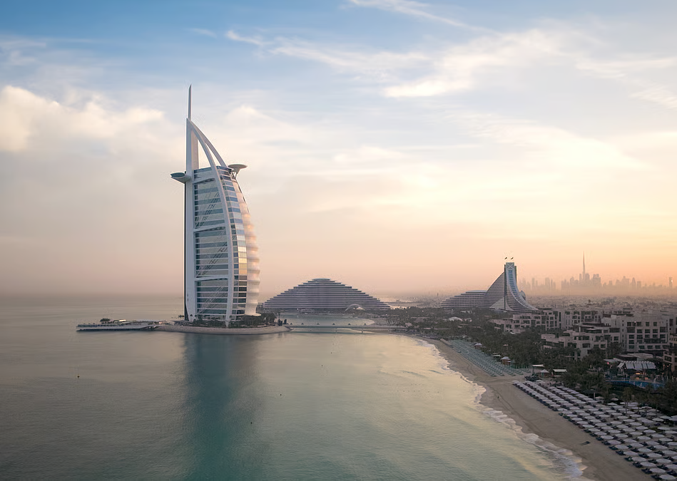 Burj Al Arab en 2026 : une fermeture… ou une transformation stratégique ?